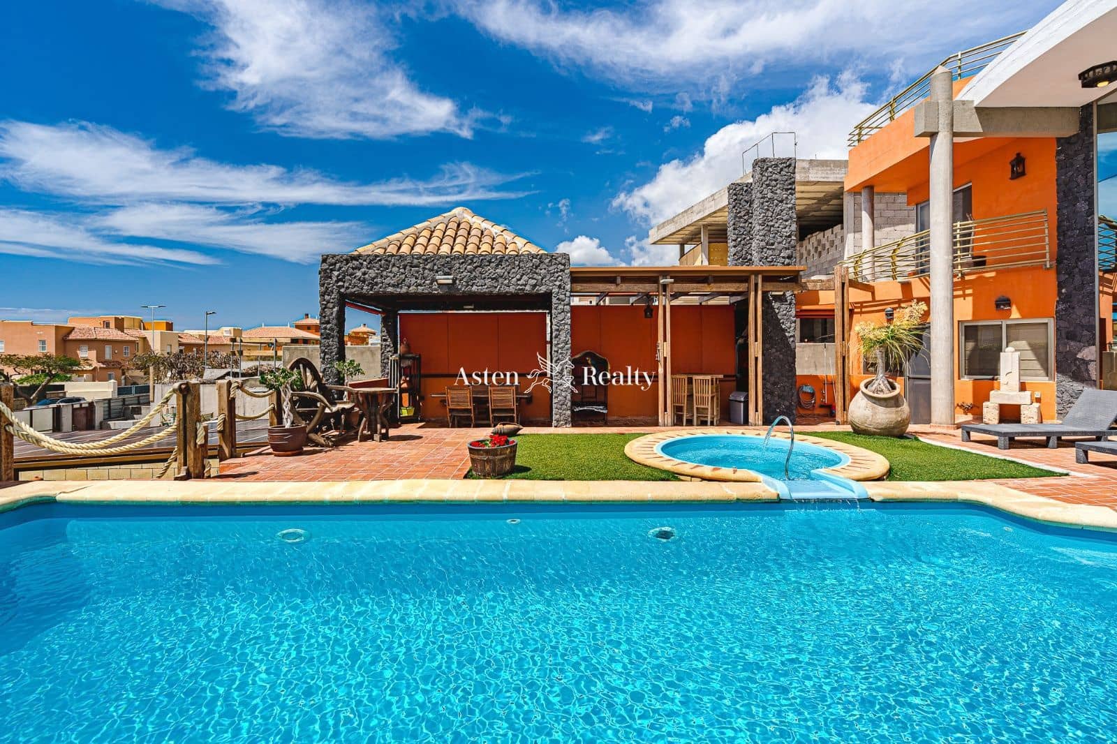 5 soverom Hus til salgs i Torviscas med svømmebasseng - € 2 310 000 (Ref: 6770313)