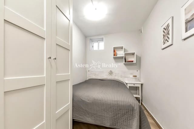 Hotel til salg i Los Cristianos, Arona - € 2.500.000 (Ref: 6804169)