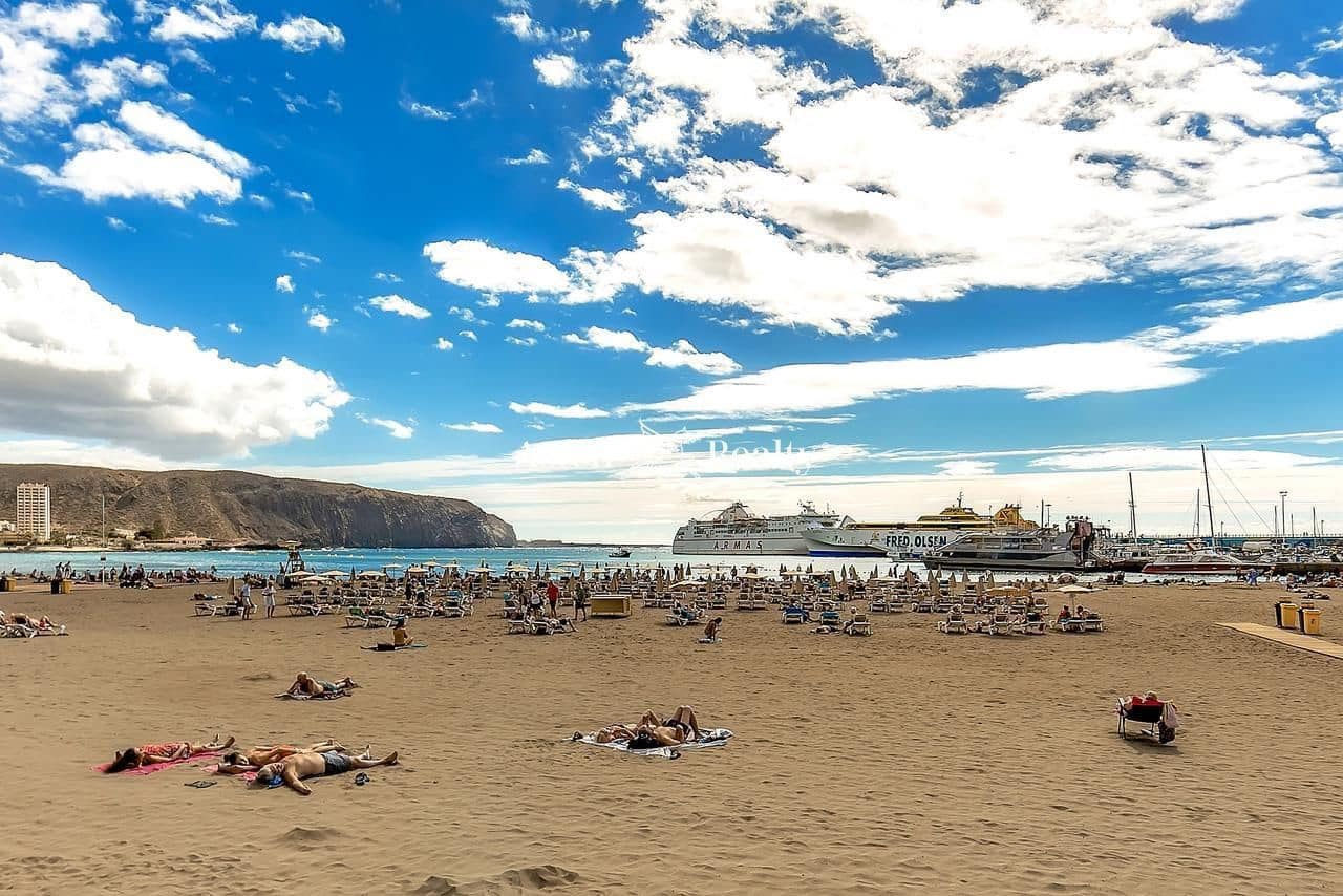 Hotel para venda em Los Cristianos - 2 500 000 € (Ref: 6804169)