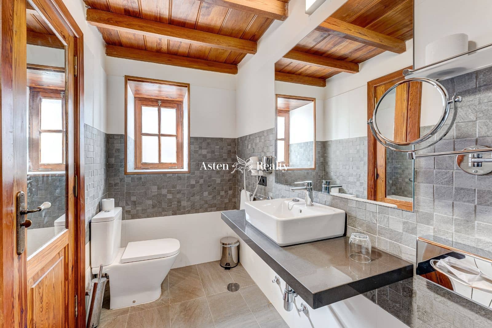 20 soveværelse Hotel til salg i Los Realejos - € 3.600.000 (Ref: 6804175)