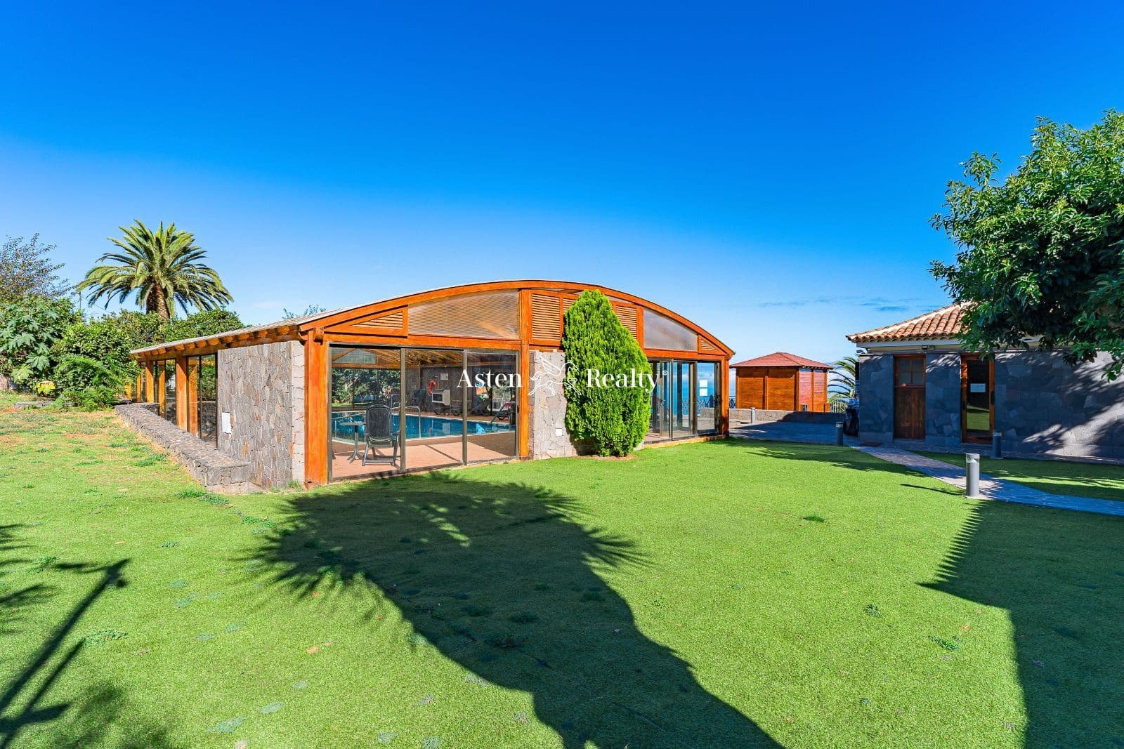 20 soveværelse Hotel til salg i Los Realejos - € 3.600.000 (Ref: 6804175)