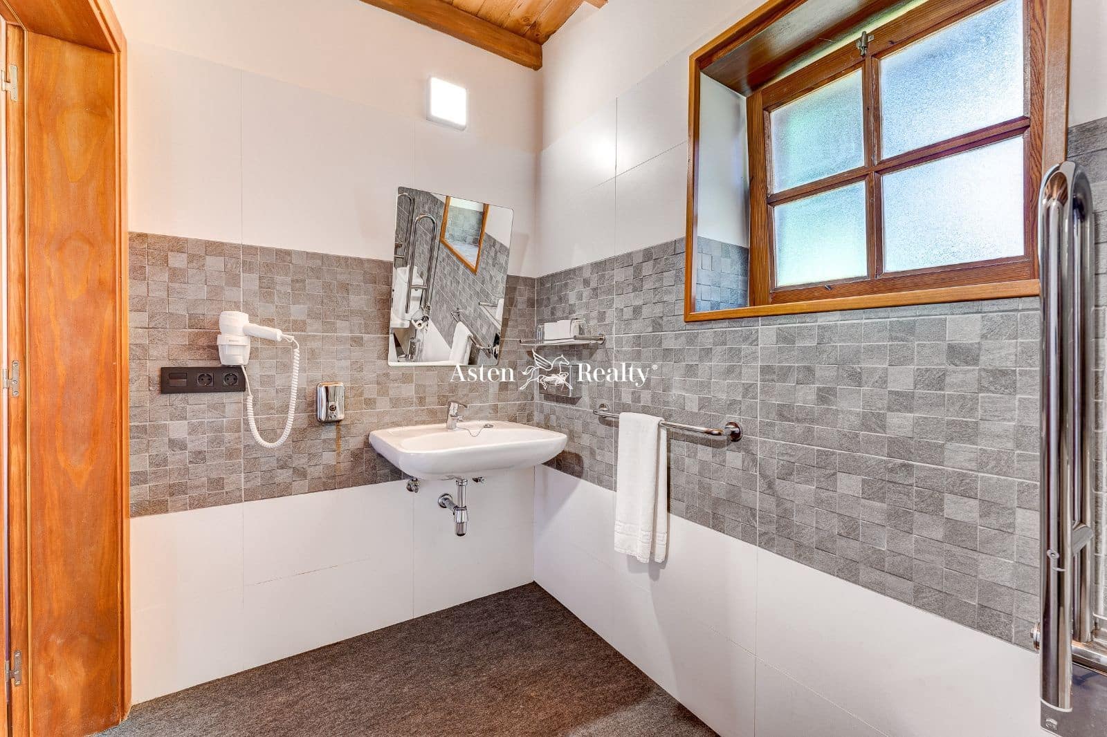 20 soveværelse Hotel til salg i Los Realejos - € 3.600.000 (Ref: 6804175)