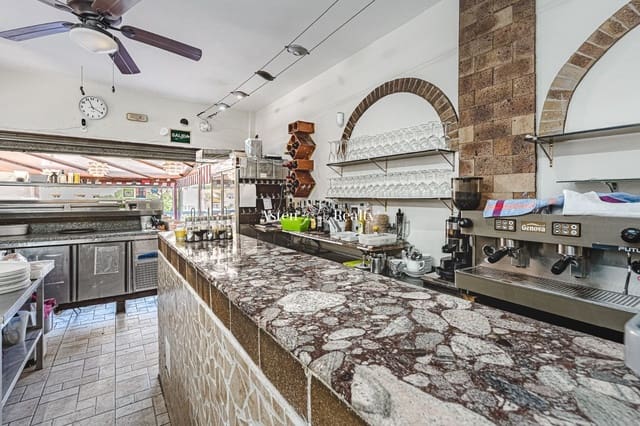 Virksomhed til salg i San Eugenio Alto, Adeje - € 230.000 (Ref: 6804191)