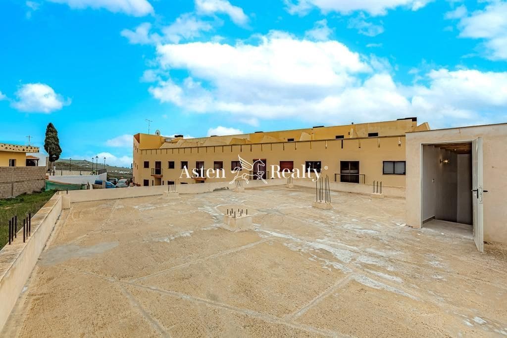 3 makuuhuone Huvila myytävänä paikassa El Fronton - 330 000 € (Ref: 6819937)