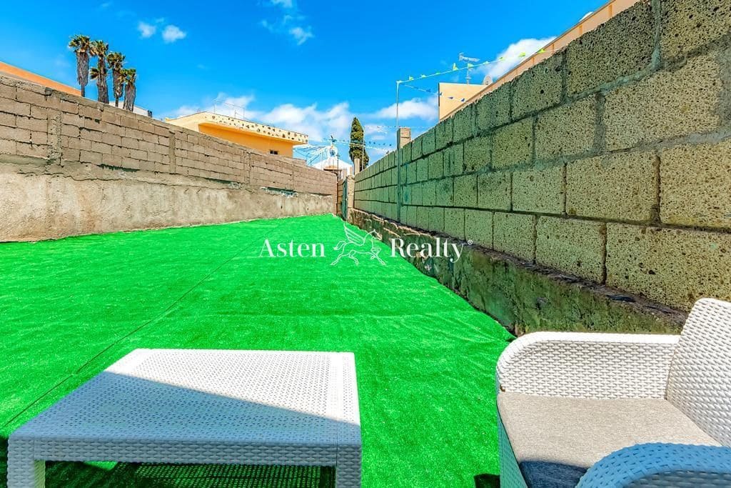 3 makuuhuone Huvila myytävänä paikassa El Fronton - 330 000 € (Ref: 6819937)