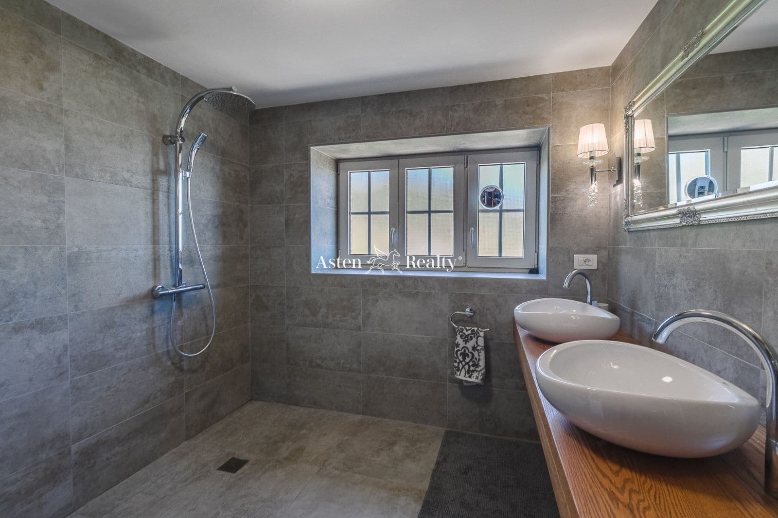 4 slaapkamer Huis te koop in La Victoria de Acentejo met zwembad garage - € 948.000 (Ref: 6891970)