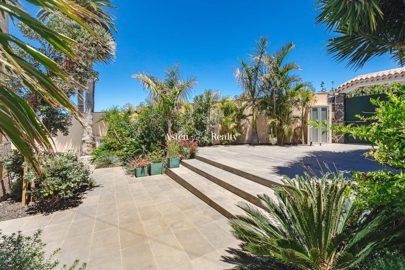 4 slaapkamer Huis te koop in La Victoria de Acentejo met zwembad garage - € 948.000 (Ref: 6891970)