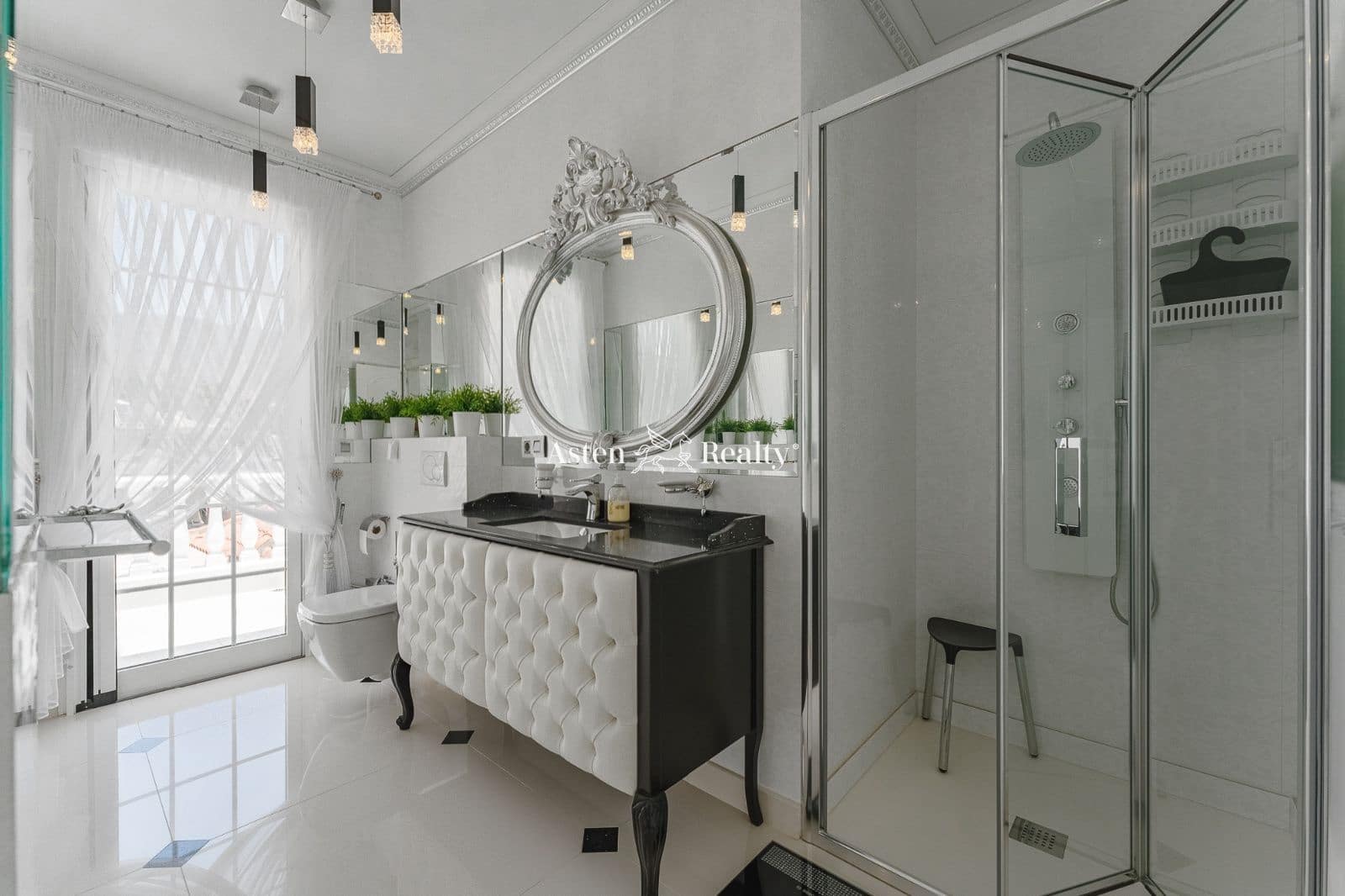 6 soveværelse Byhus til salg i La Caleta Adeje med swimmingpool garage - € 4.250.000 (Ref: 6908889)