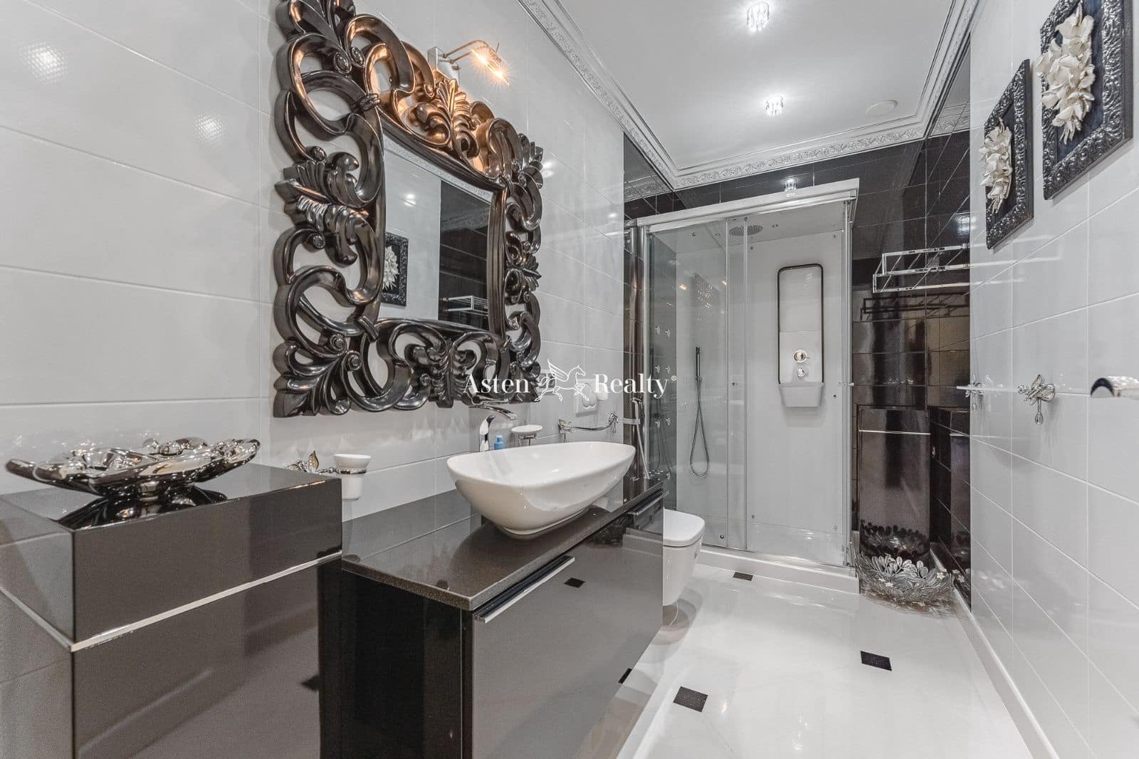 6 soveværelse Byhus til salg i La Caleta Adeje med swimmingpool garage - € 4.250.000 (Ref: 6908889)