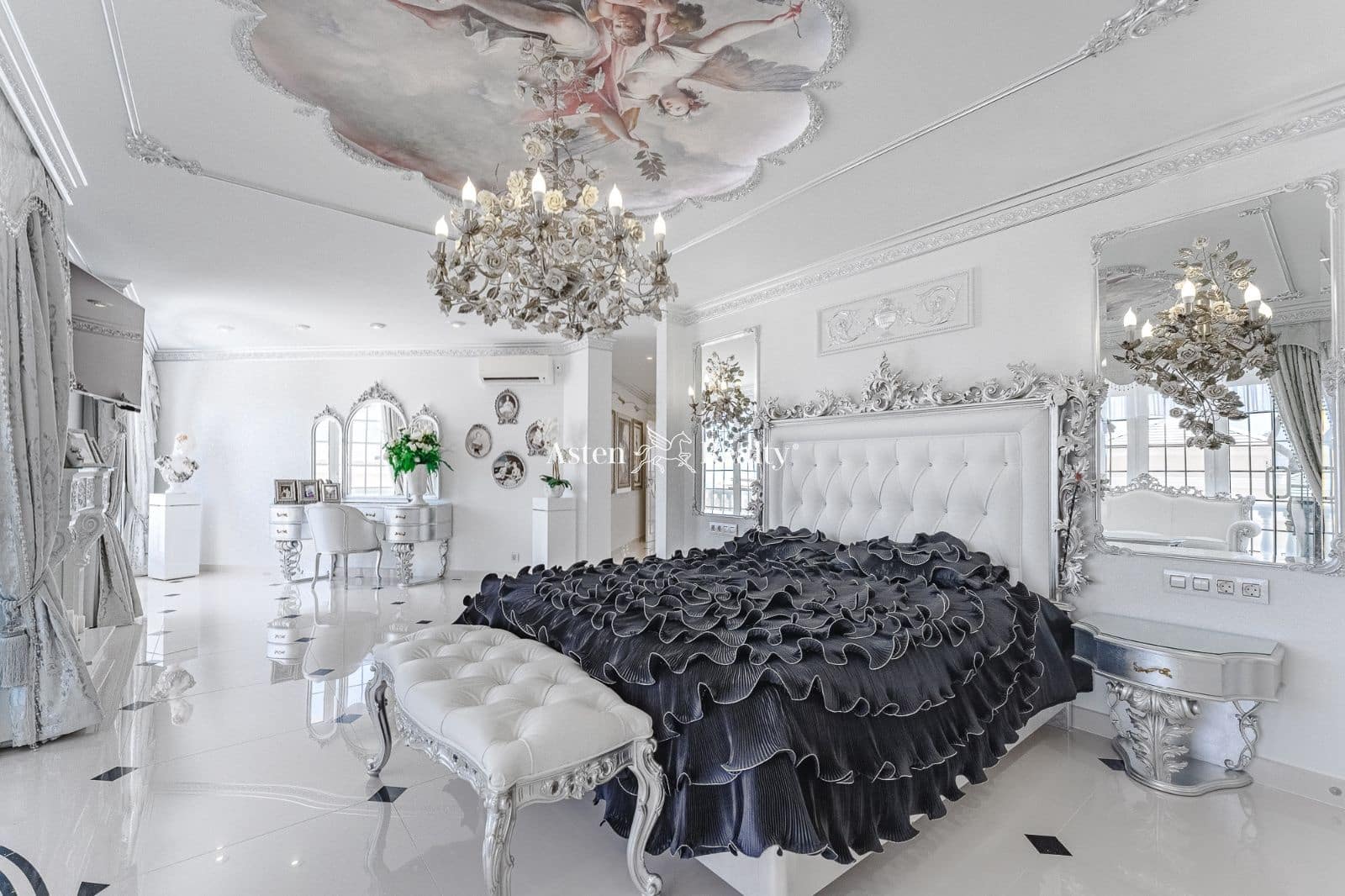 6 soveværelse Byhus til salg i La Caleta Adeje med swimmingpool garage - € 4.250.000 (Ref: 6908889)