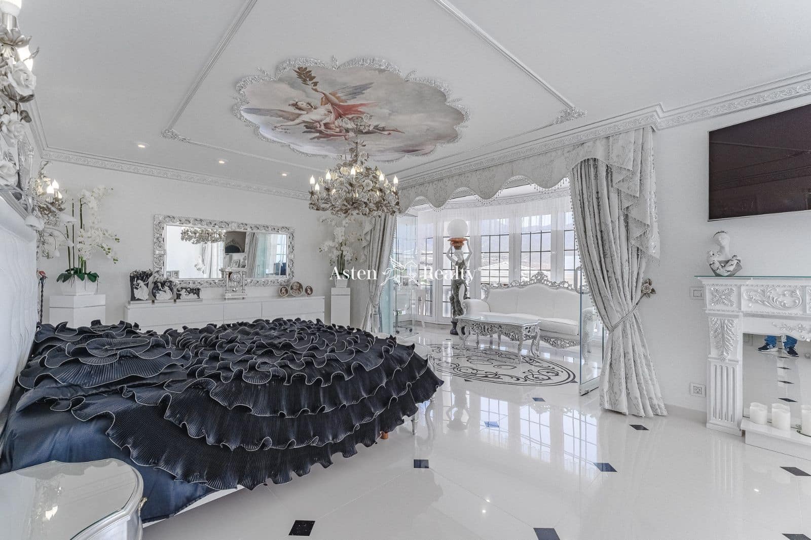 6 soveværelse Byhus til salg i La Caleta Adeje med swimmingpool garage - € 4.250.000 (Ref: 6908889)