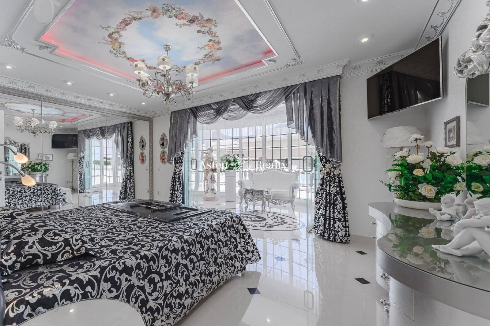 6 soveværelse Byhus til salg i La Caleta Adeje med swimmingpool garage - € 4.250.000 (Ref: 6908889)