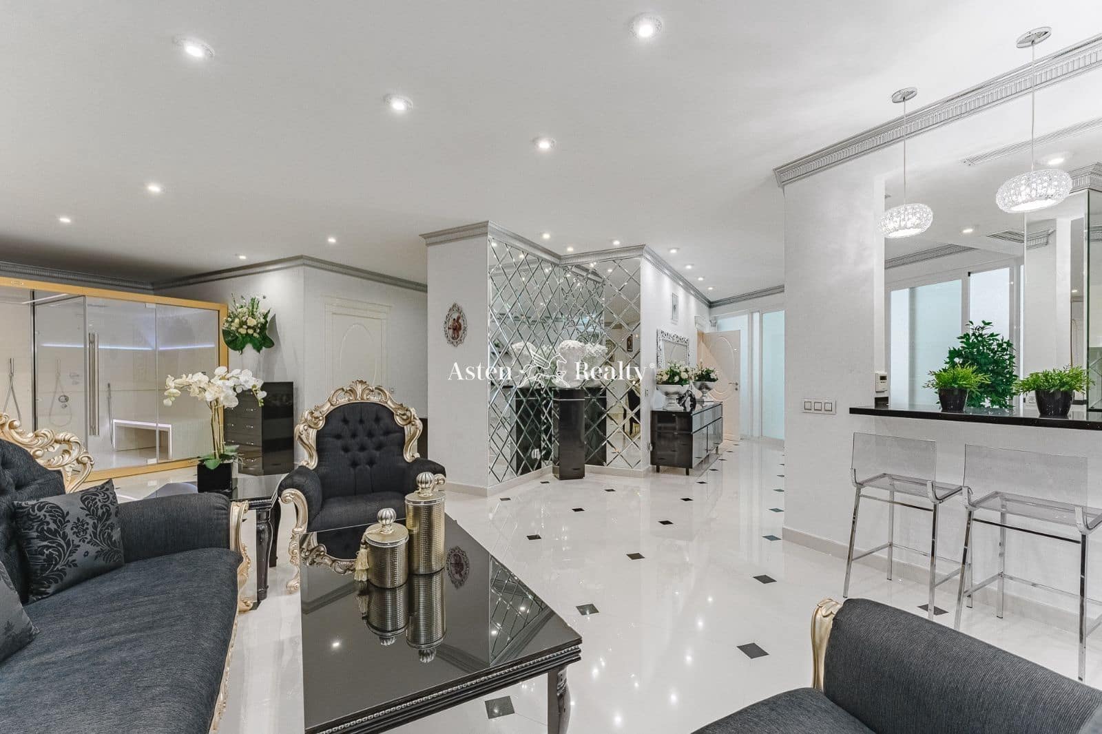 6 soveværelse Byhus til salg i La Caleta Adeje med swimmingpool garage - € 4.250.000 (Ref: 6908889)