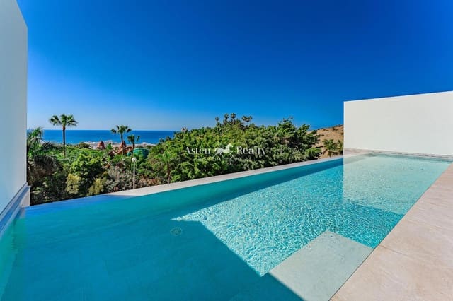 3 bedroom Townhouse for sale in San Eugenio Alto, Adeje with pool garage - € 3,800,000 (Ref: 6913799)