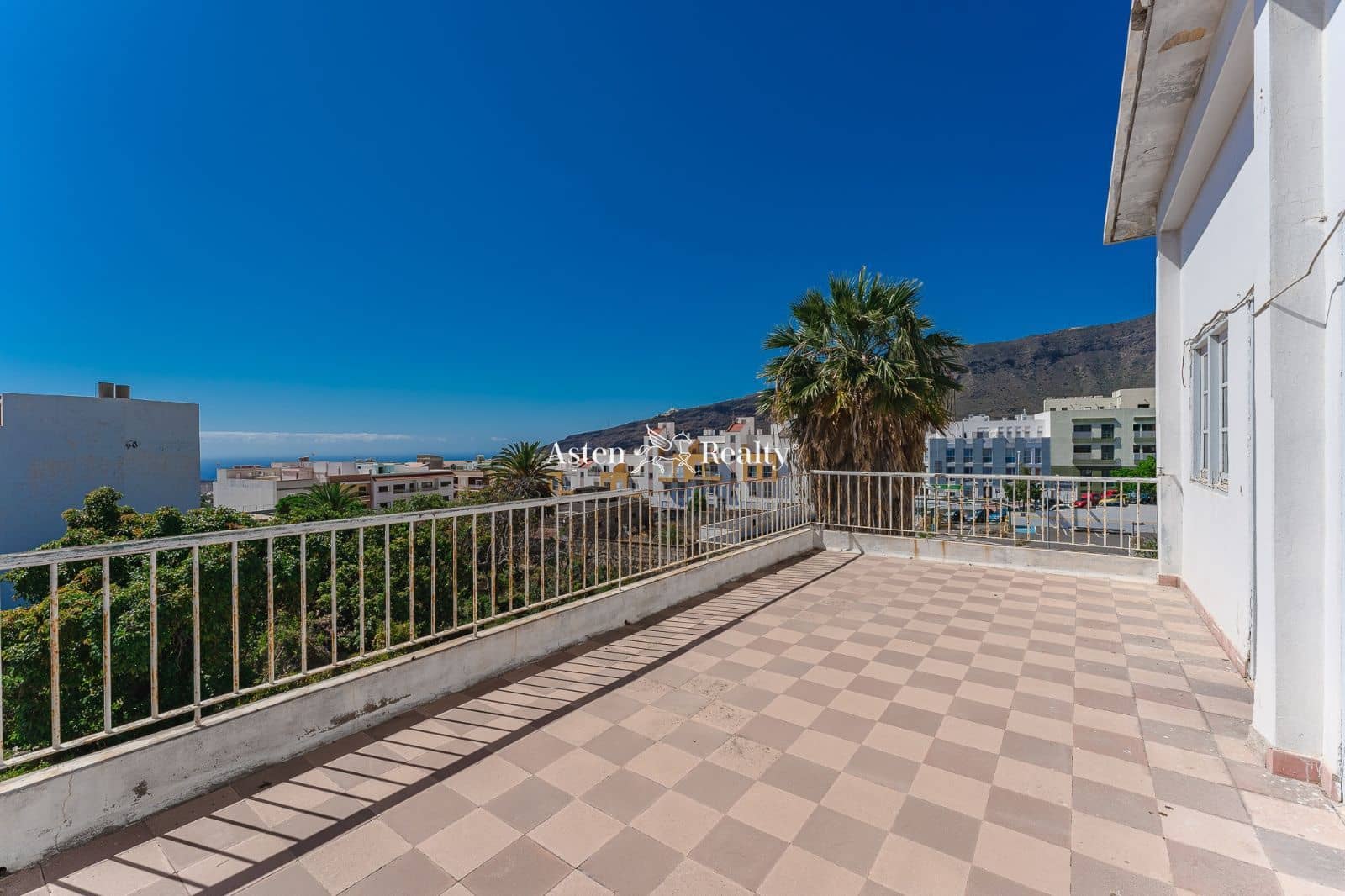 Huvila myytävänä paikassa Guimar - 1 650 000 € (Ref: 6955146)