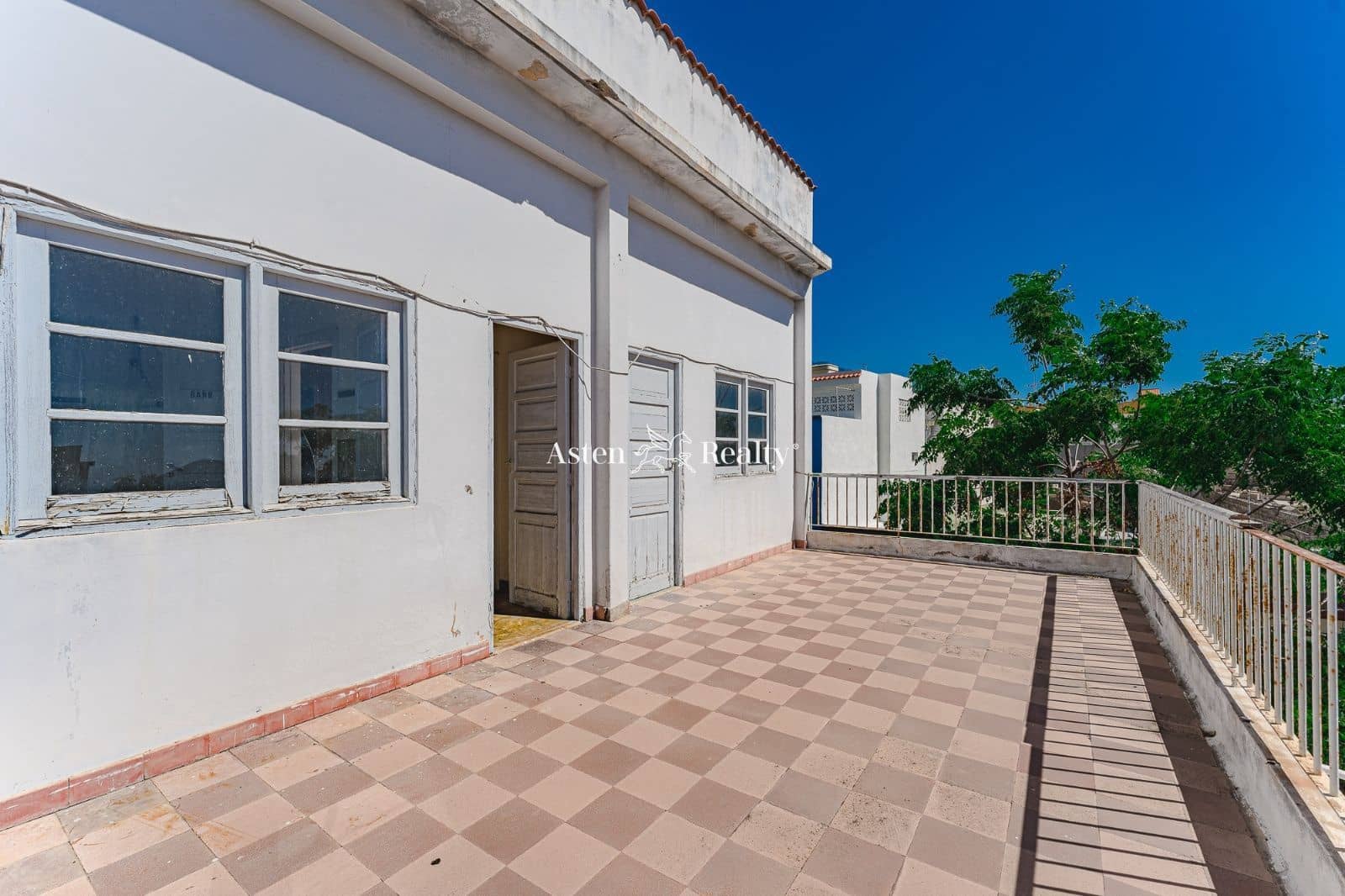 Huvila myytävänä paikassa Guimar - 1 650 000 € (Ref: 6955146)