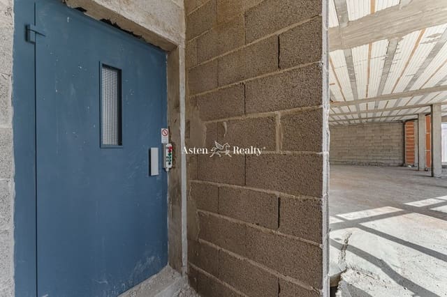 Yritys myytävänä paikassa Alcala, Guía de Isora mukana 
autotalli - 650 000 € (Ref: 6958655)