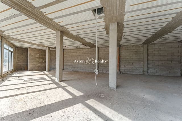 Yritys myytävänä paikassa Alcala, Guía de Isora mukana 
autotalli - 650 000 € (Ref: 6958655)