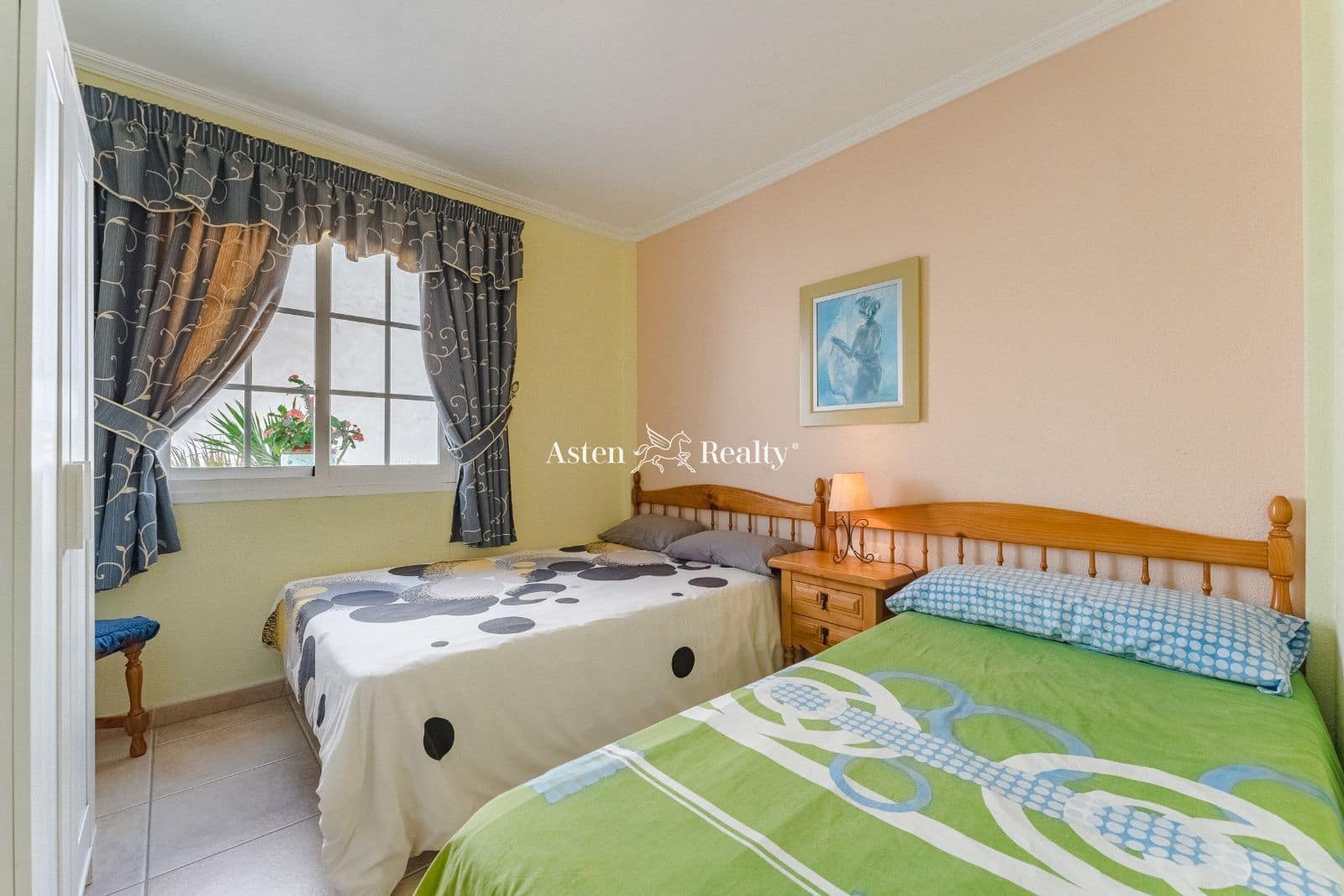 15 soveværelse Hotel til salg i El Medano - € 1.750.000 (Ref: 6965817)