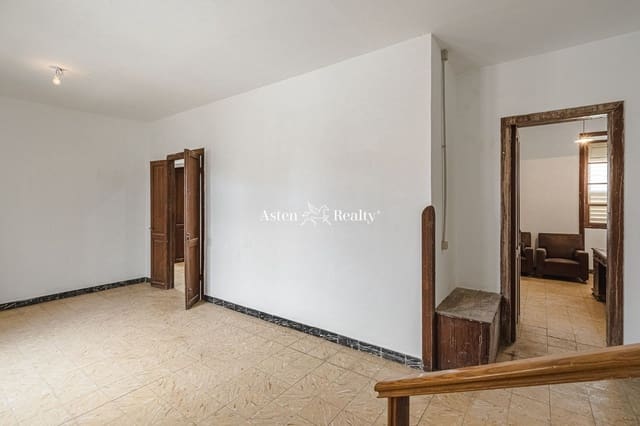 7 soverom Villa til salgs i Güímar med garasje - € 850 000 (Ref: 7036103)