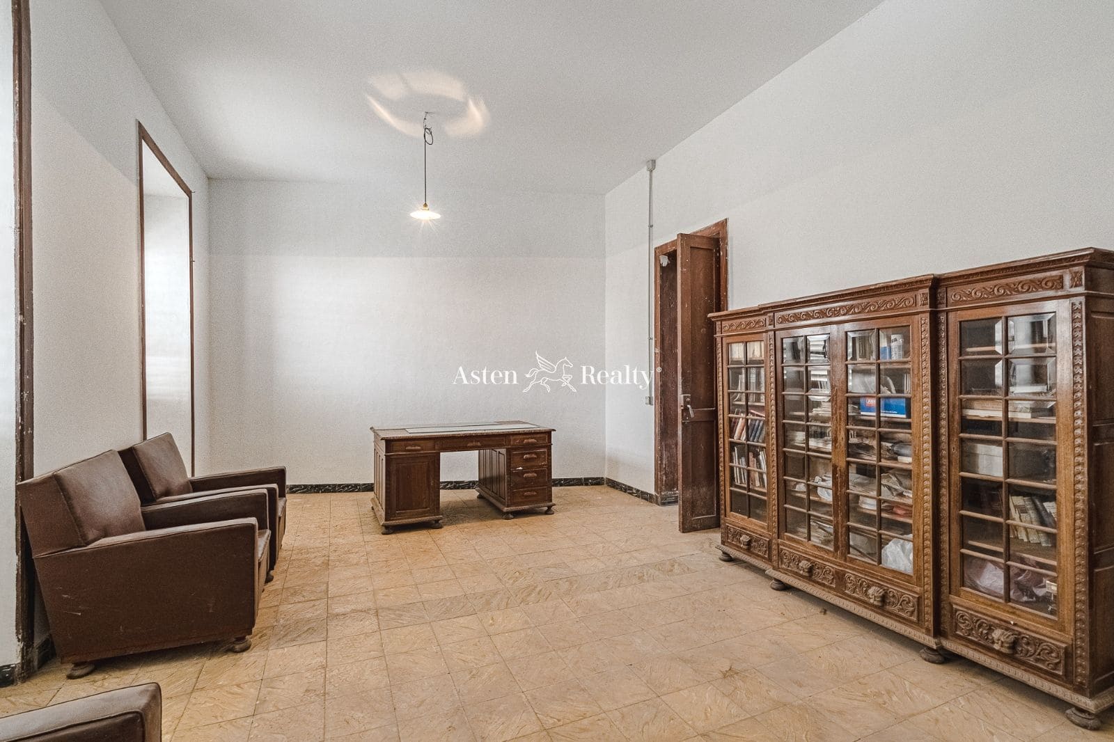 7 bedroom Villa for sale in Guimar with garage - € 850,000 (Ref: 7036103)