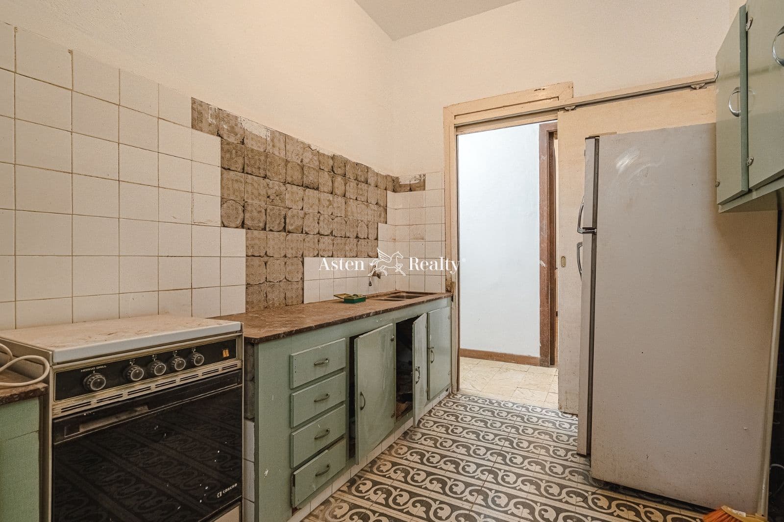 7 bedroom Villa for sale in Guimar with garage - € 850,000 (Ref: 7036103)