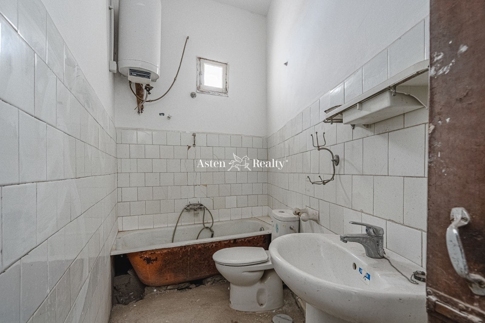 7 bedroom Villa for sale in Guimar with garage - € 850,000 (Ref: 7036103)