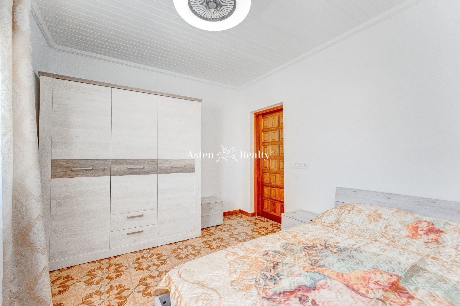 4 sypialnia Willa na sprzedaż w Puerto Santiago z garażem - 950 000 € (Ref: 7081802)