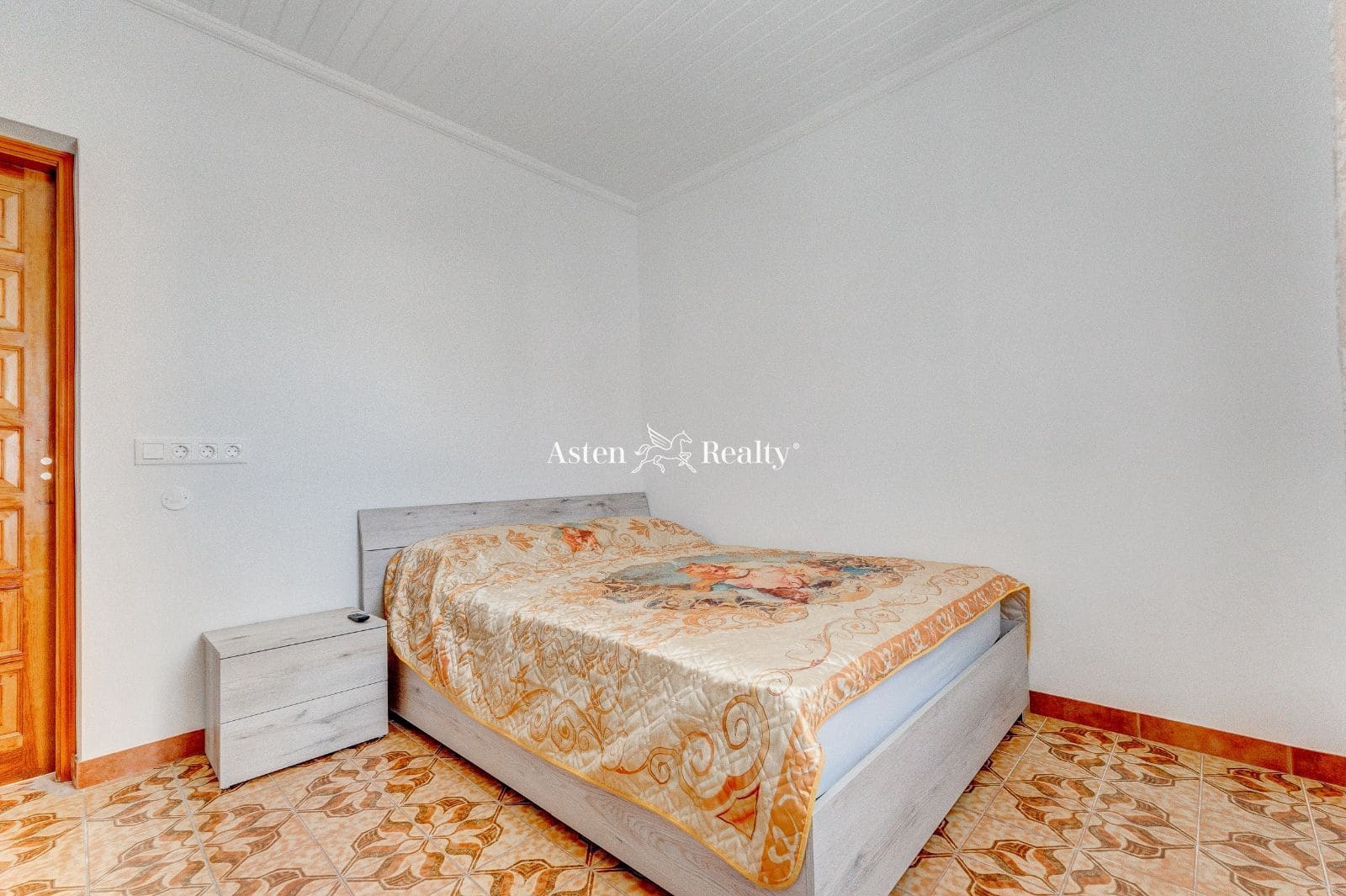 4 sypialnia Willa na sprzedaż w Puerto Santiago z garażem - 950 000 € (Ref: 7081802)