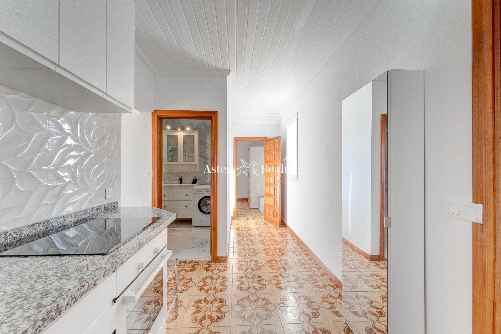 4 sypialnia Willa na sprzedaż w Puerto Santiago z garażem - 950 000 € (Ref: 7081802)