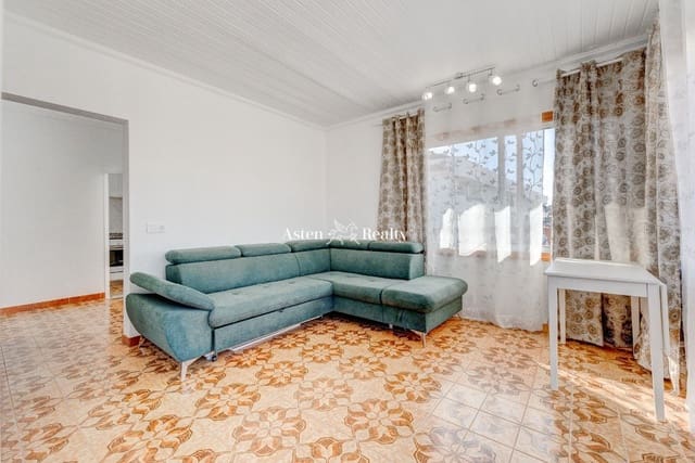 4 slaapkamer Villa te koop in Puerto Santiago, Santiago del Teide met garage - € 950.000 (Ref: 7081802)