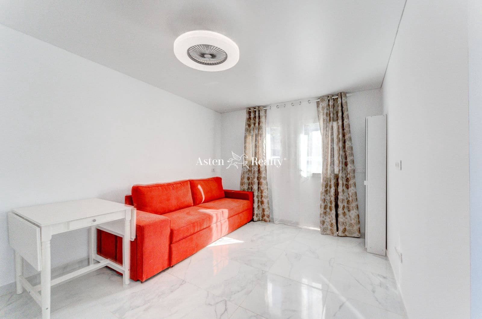 4 sypialnia Willa na sprzedaż w Puerto Santiago z garażem - 950 000 € (Ref: 7081802)