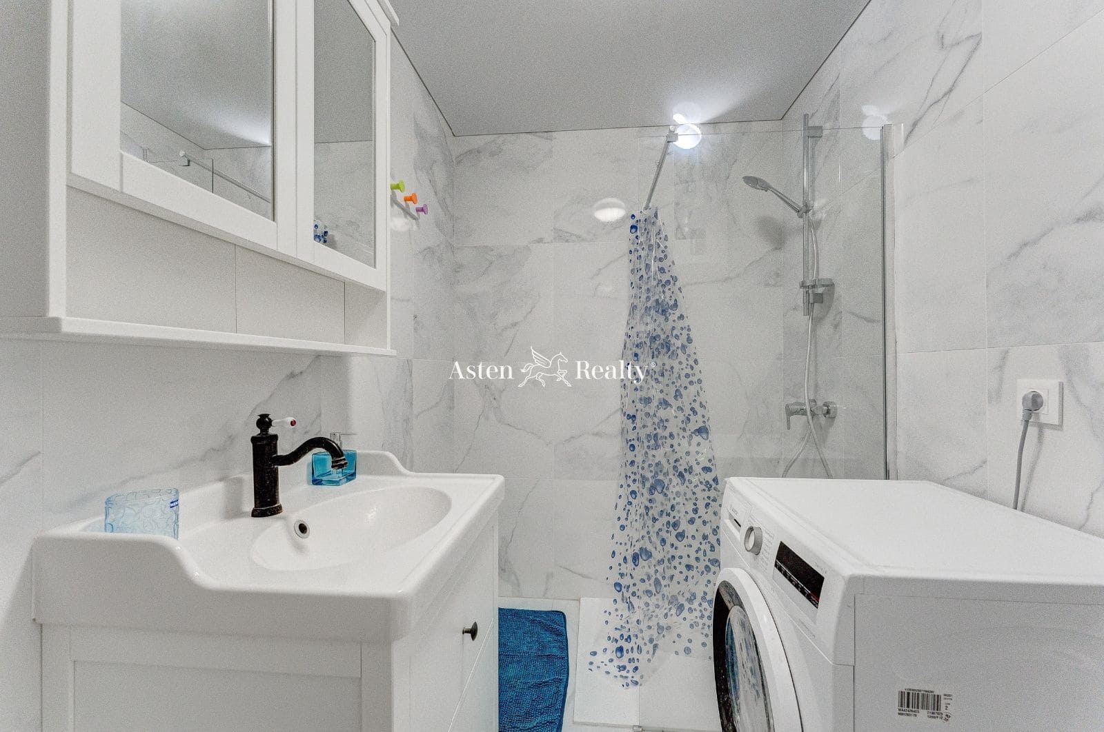 4 sypialnia Willa na sprzedaż w Puerto Santiago z garażem - 950 000 € (Ref: 7081802)