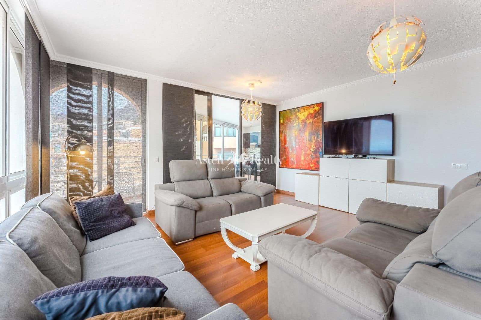 5 soveværelse Byhus til salg i Costa Adeje med garage - € 600.000 (Ref: 7128471)