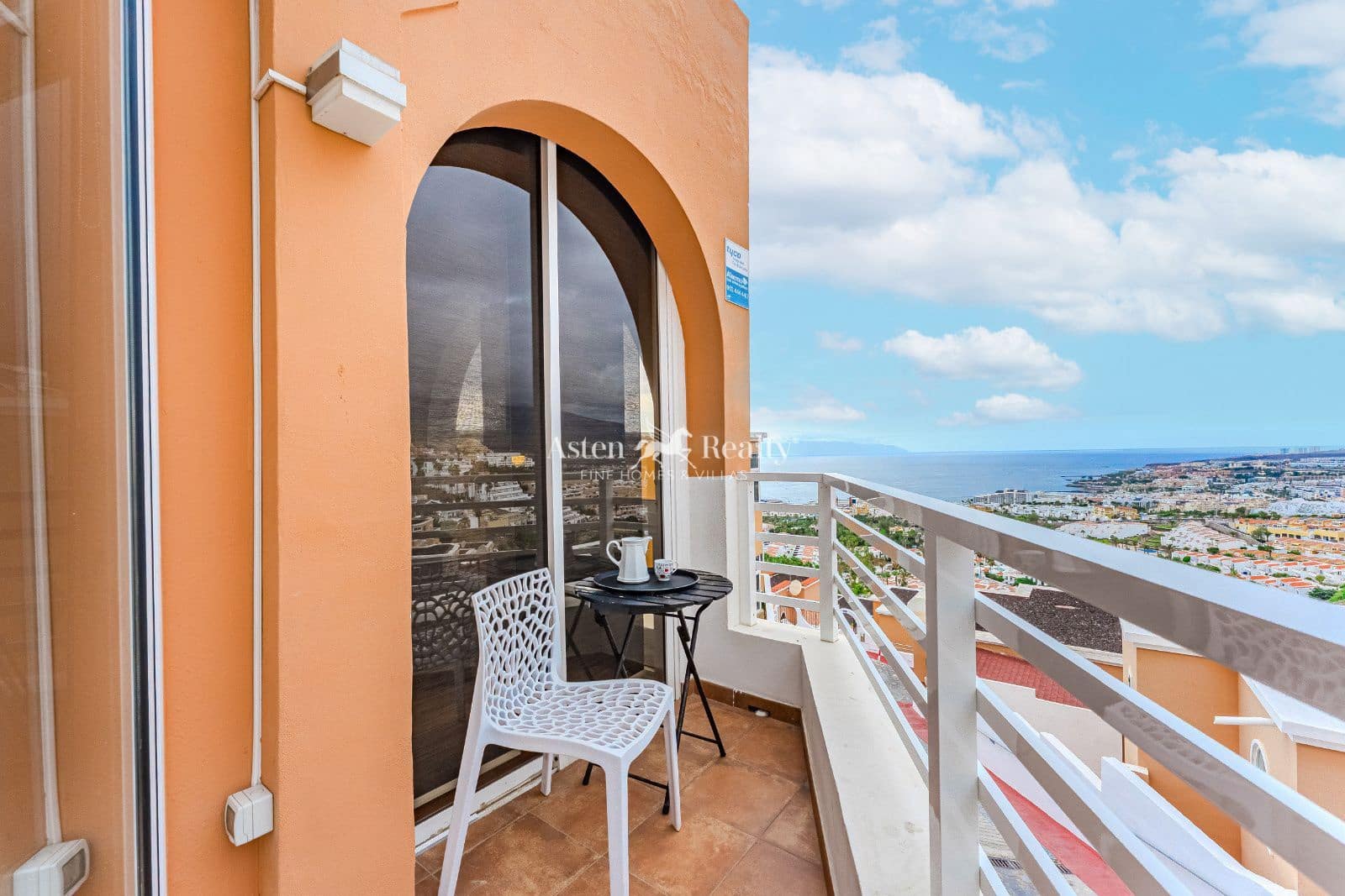 5 soveværelse Byhus til salg i Costa Adeje med garage - € 600.000 (Ref: 7128471)