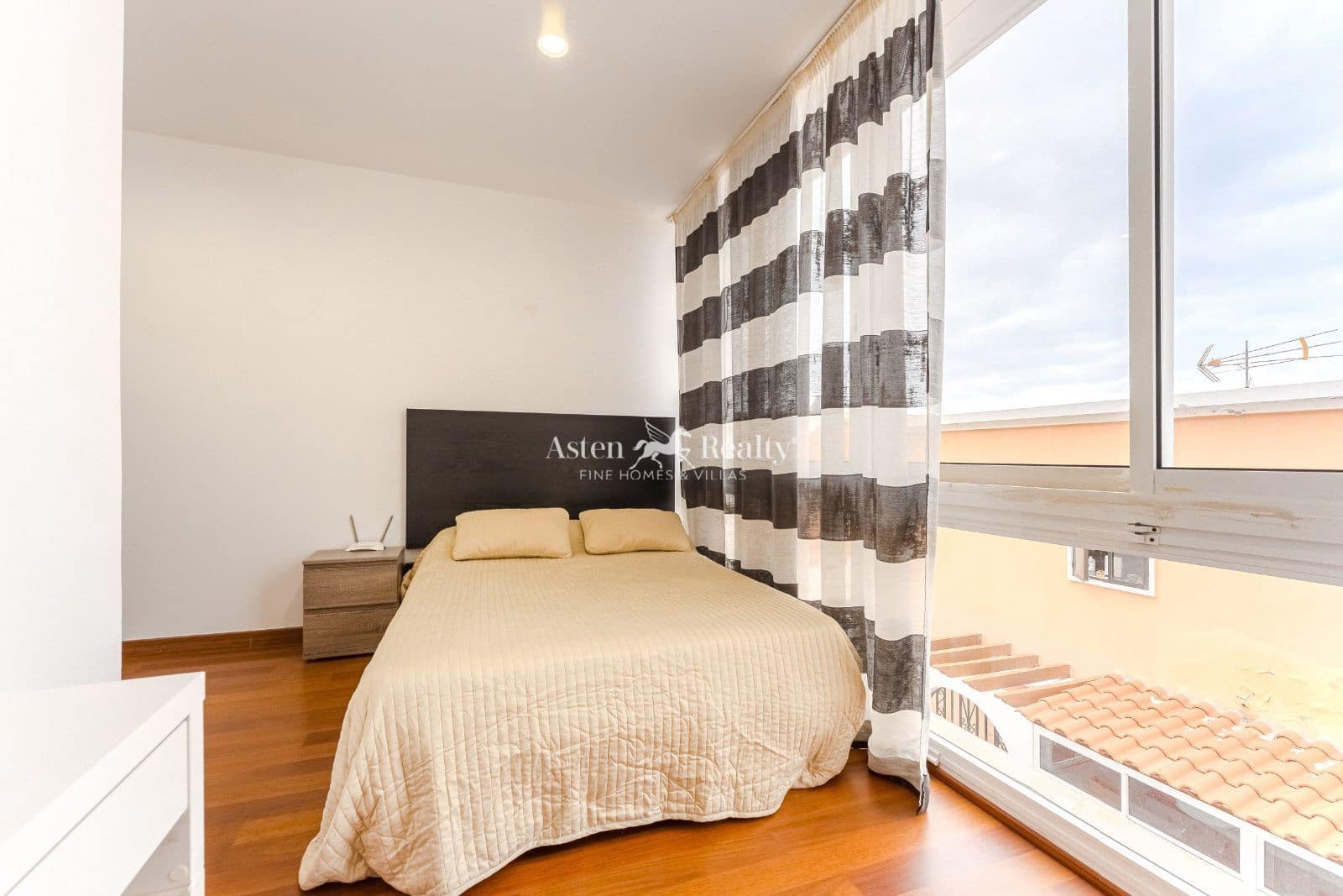 5 soveværelse Byhus til salg i Costa Adeje med garage - € 600.000 (Ref: 7128471)