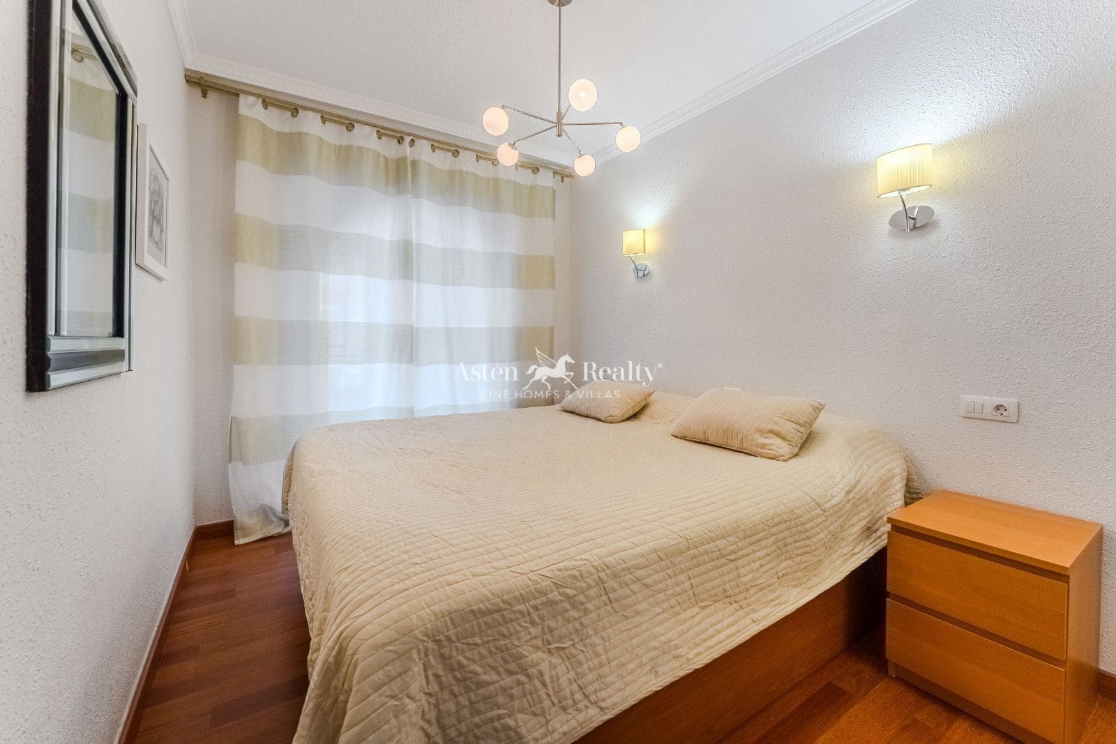 5 soveværelse Byhus til salg i Costa Adeje med garage - € 600.000 (Ref: 7128471)