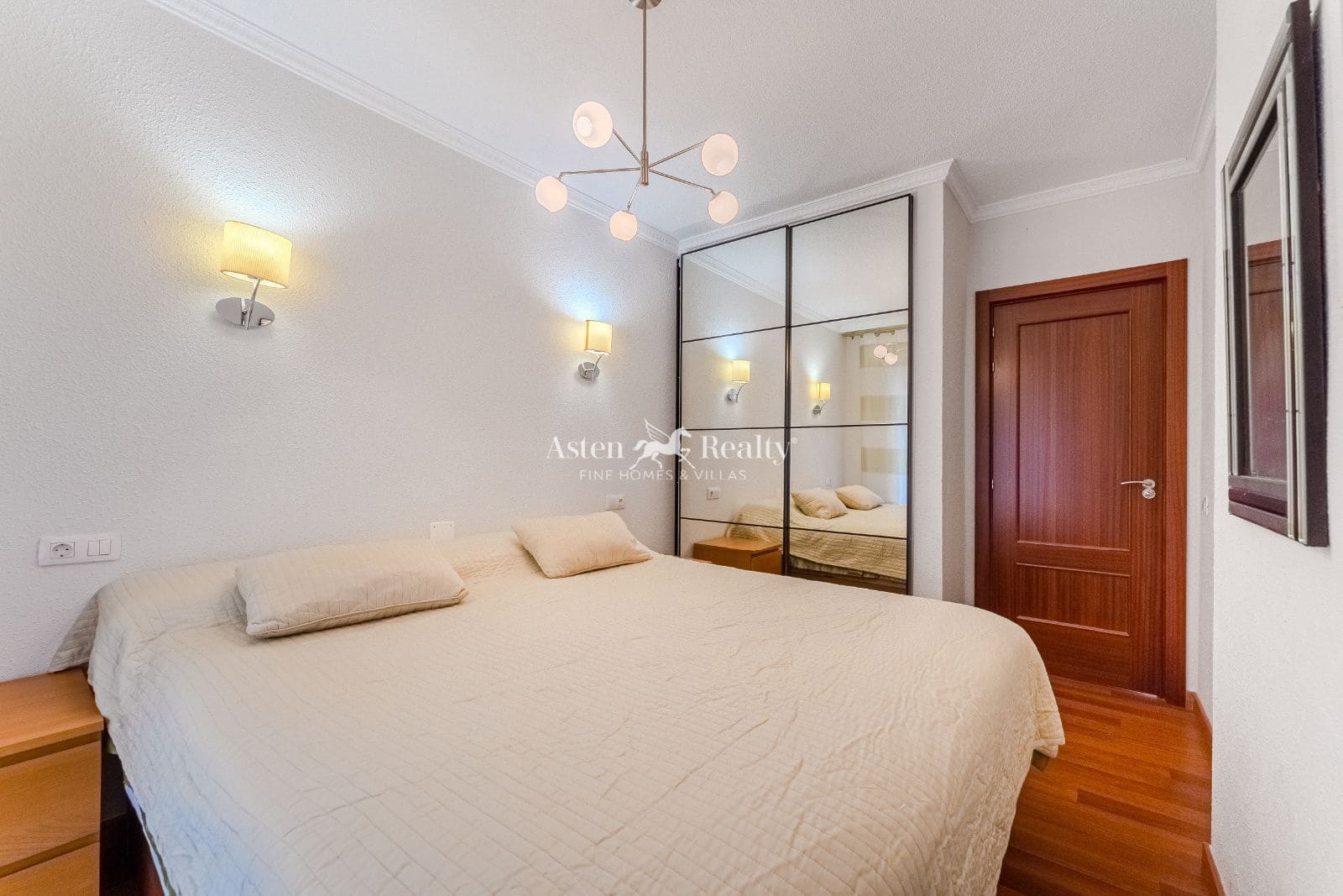 5 soveværelse Byhus til salg i Costa Adeje med garage - € 600.000 (Ref: 7128471)