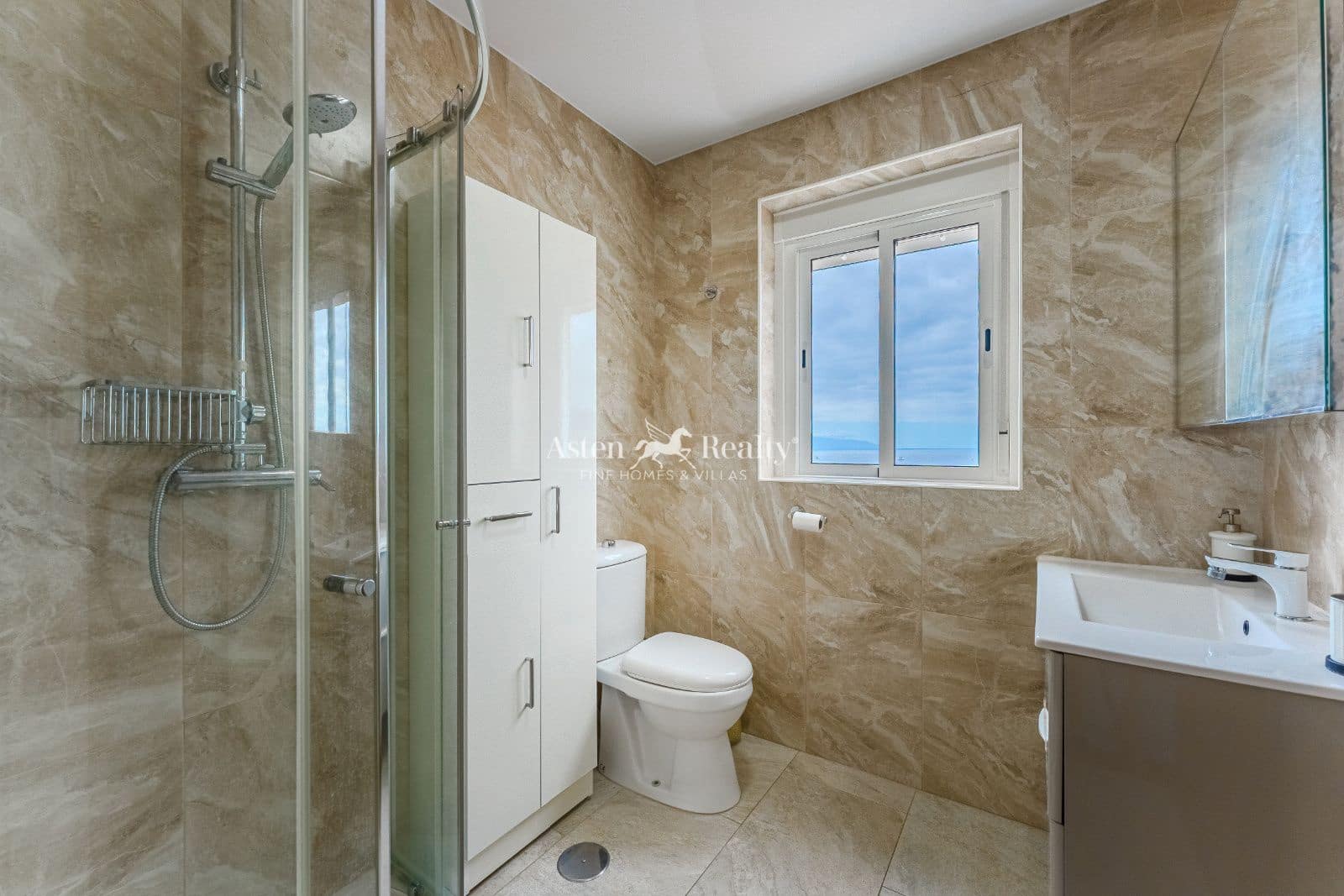 5 soveværelse Byhus til salg i Costa Adeje med garage - € 600.000 (Ref: 7128471)