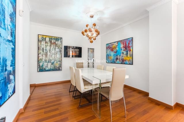 5 bedroom Townhouse for sale in San Eugenio Alto, Adeje with garage - € 600,000 (Ref: 7128471)