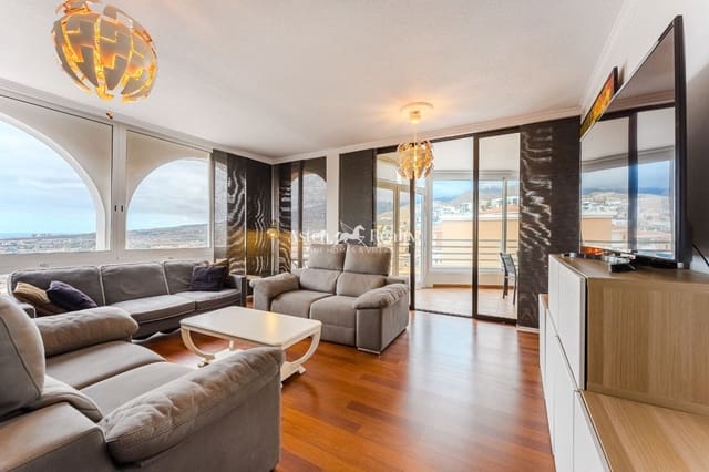 5 bedroom Townhouse for sale in San Eugenio Alto, Adeje with garage - € 600,000 (Ref: 7128471)