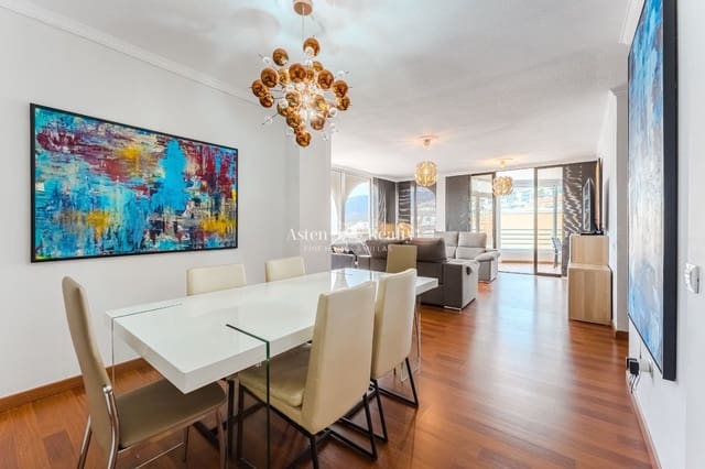 5 bedroom Townhouse for sale in San Eugenio Alto, Adeje with garage - € 600,000 (Ref: 7128471)