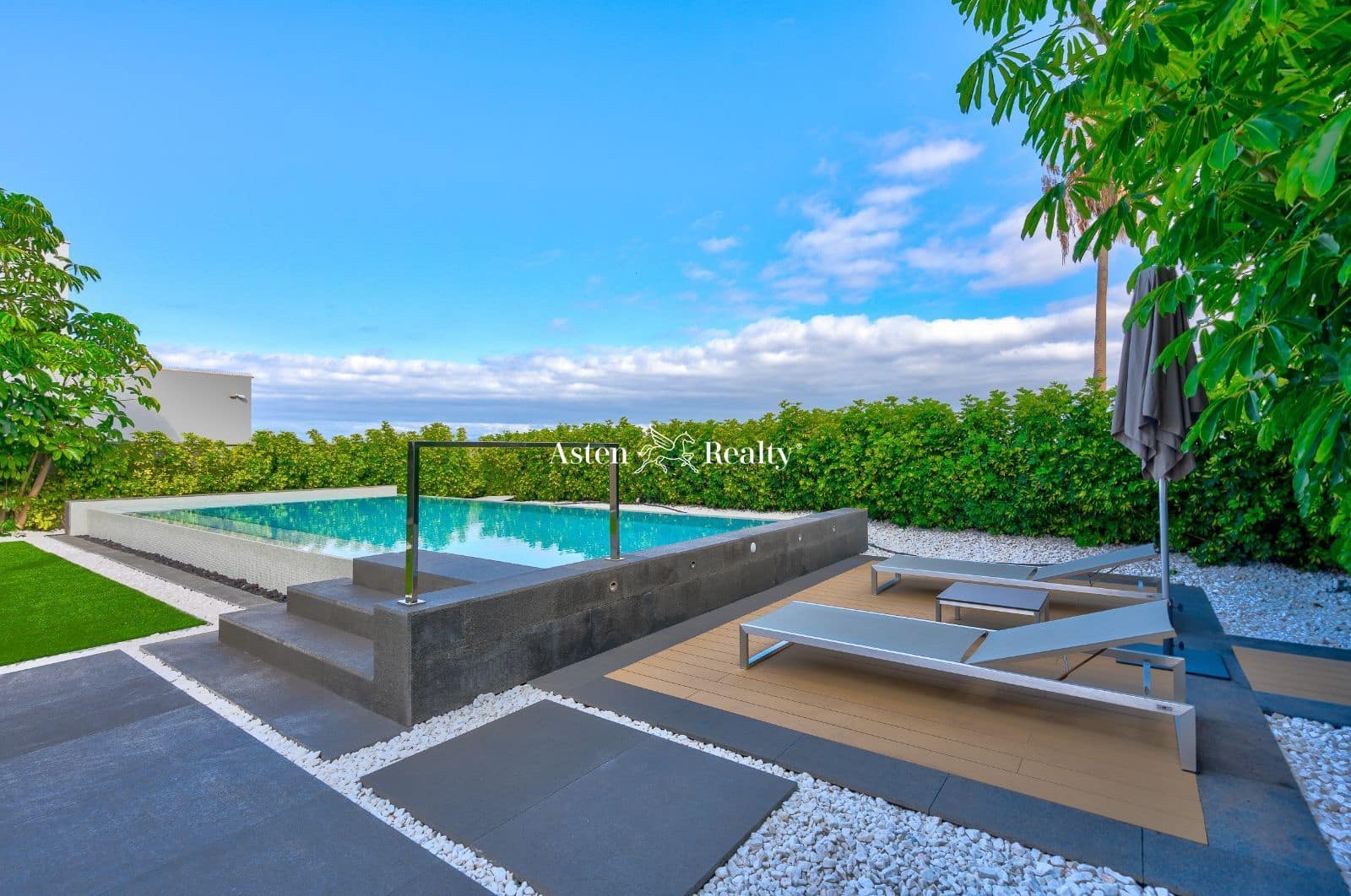 5 sypialnia Dom na sprzedaż w La Caleta Adeje z basenem garażem - 3 900 000 € (Ref: 7149945)