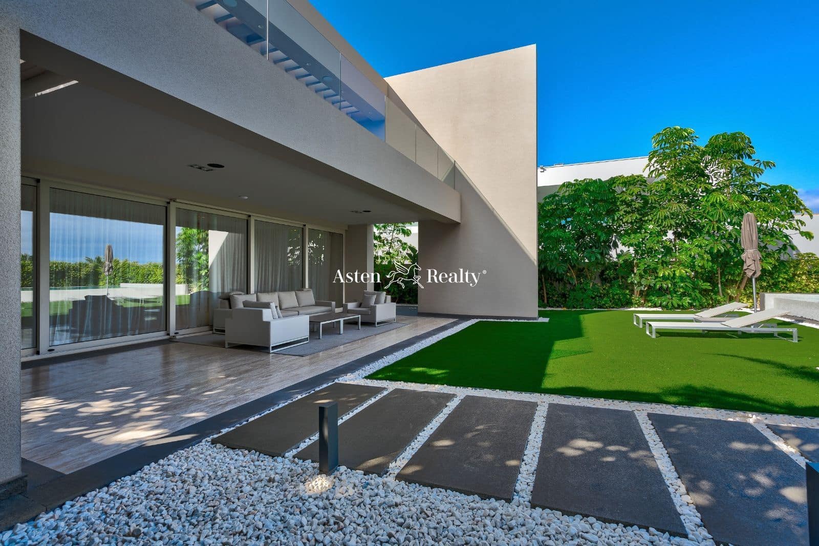 5 sypialnia Dom na sprzedaż w La Caleta Adeje z basenem garażem - 3 900 000 € (Ref: 7149945)