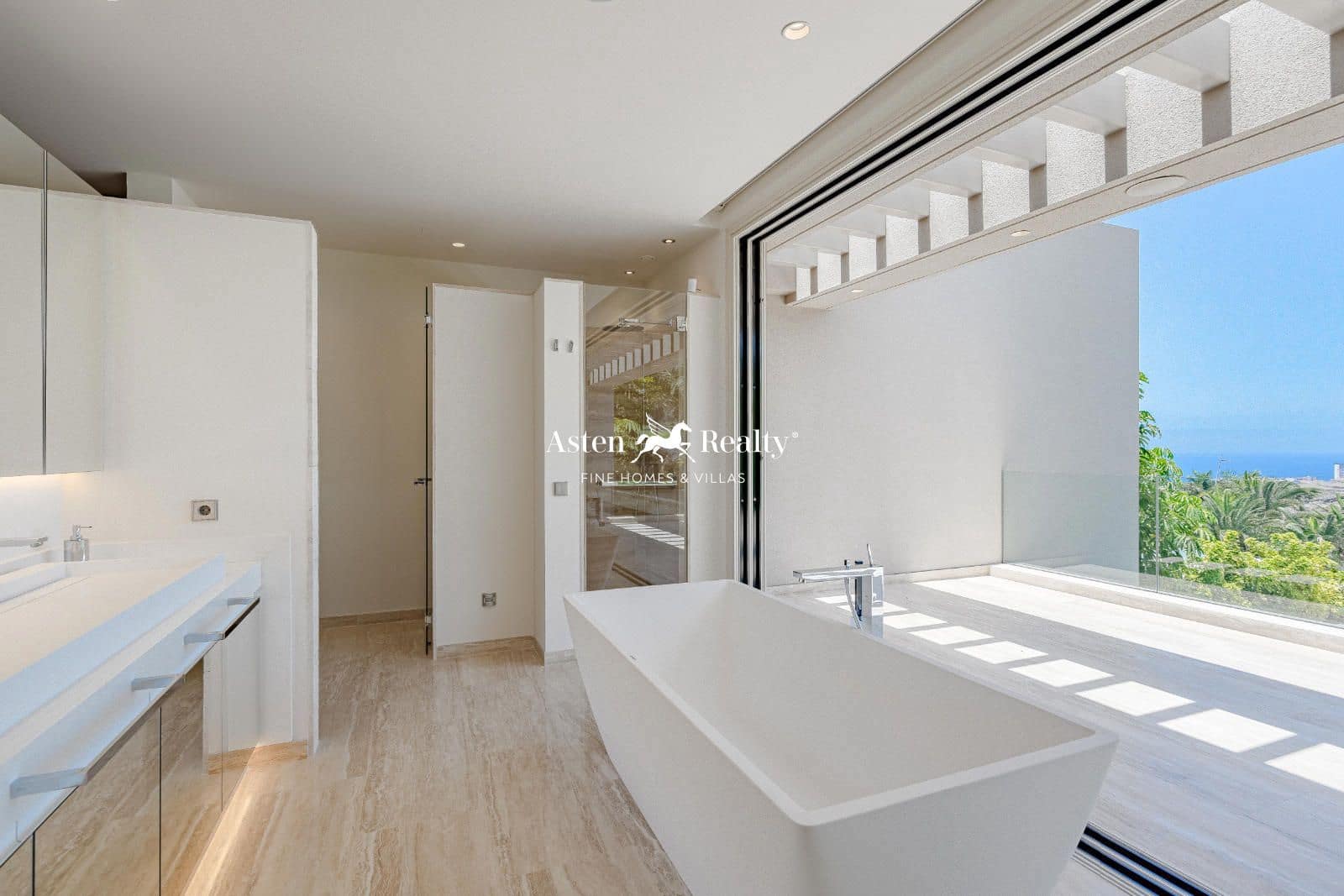 5 sypialnia Dom na sprzedaż w La Caleta Adeje z basenem garażem - 3 900 000 € (Ref: 7149945)