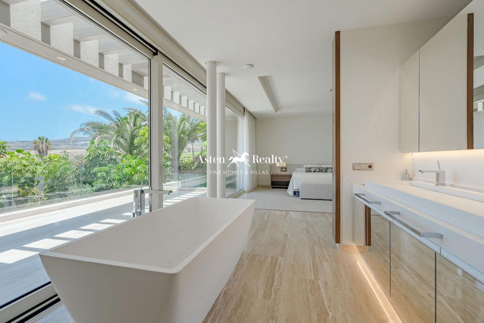 5 sypialnia Dom na sprzedaż w La Caleta Adeje z basenem garażem - 3 900 000 € (Ref: 7149945)