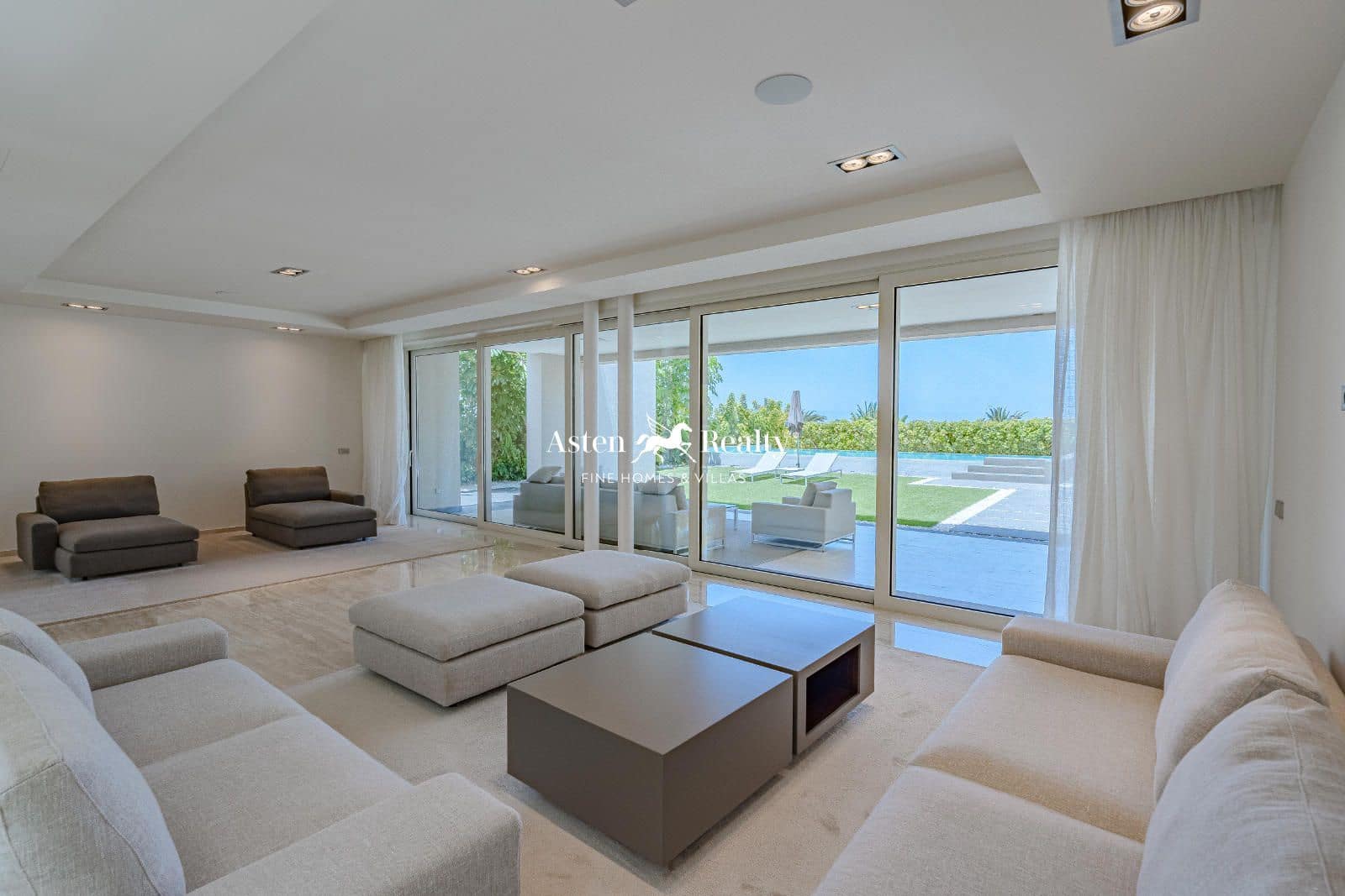 5 sypialnia Dom na sprzedaż w La Caleta Adeje z basenem garażem - 3 900 000 € (Ref: 7149945)