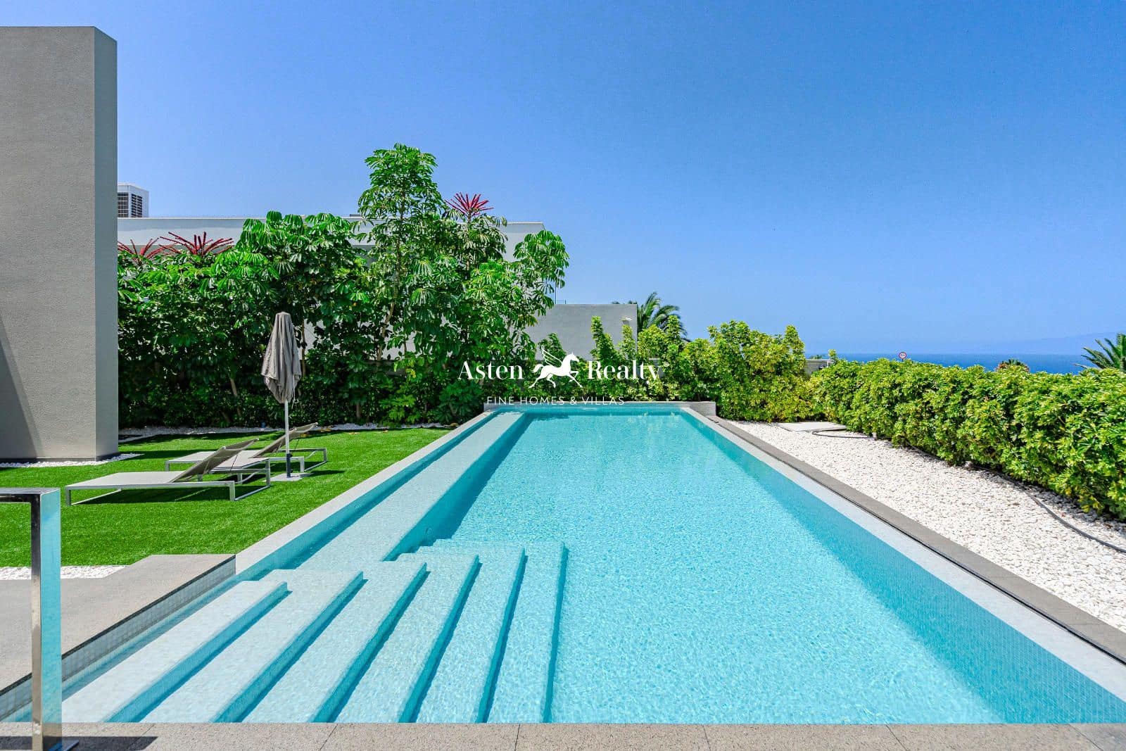 5 sypialnia Dom na sprzedaż w La Caleta Adeje z basenem garażem - 3 900 000 € (Ref: 7149945)