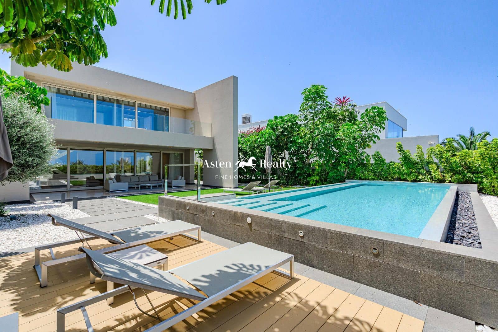 5 sypialnia Dom na sprzedaż w La Caleta Adeje z basenem garażem - 3 900 000 € (Ref: 7149945)