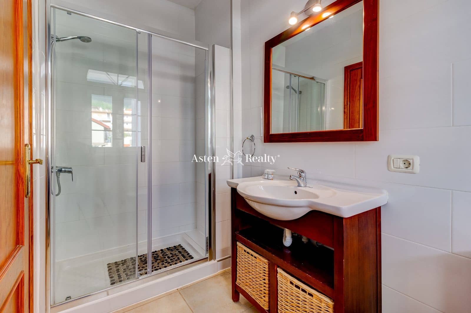 4 soveværelse Byhus til salg i Torviscas med swimmingpool garage - € 2.100.000 (Ref: 7162410)